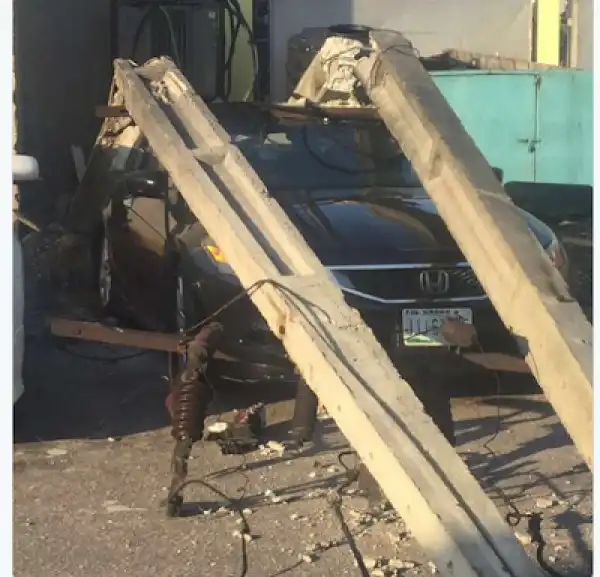 Electric Pole Falls And Smashes Parked Car In Lekki, Lagos (Photos)